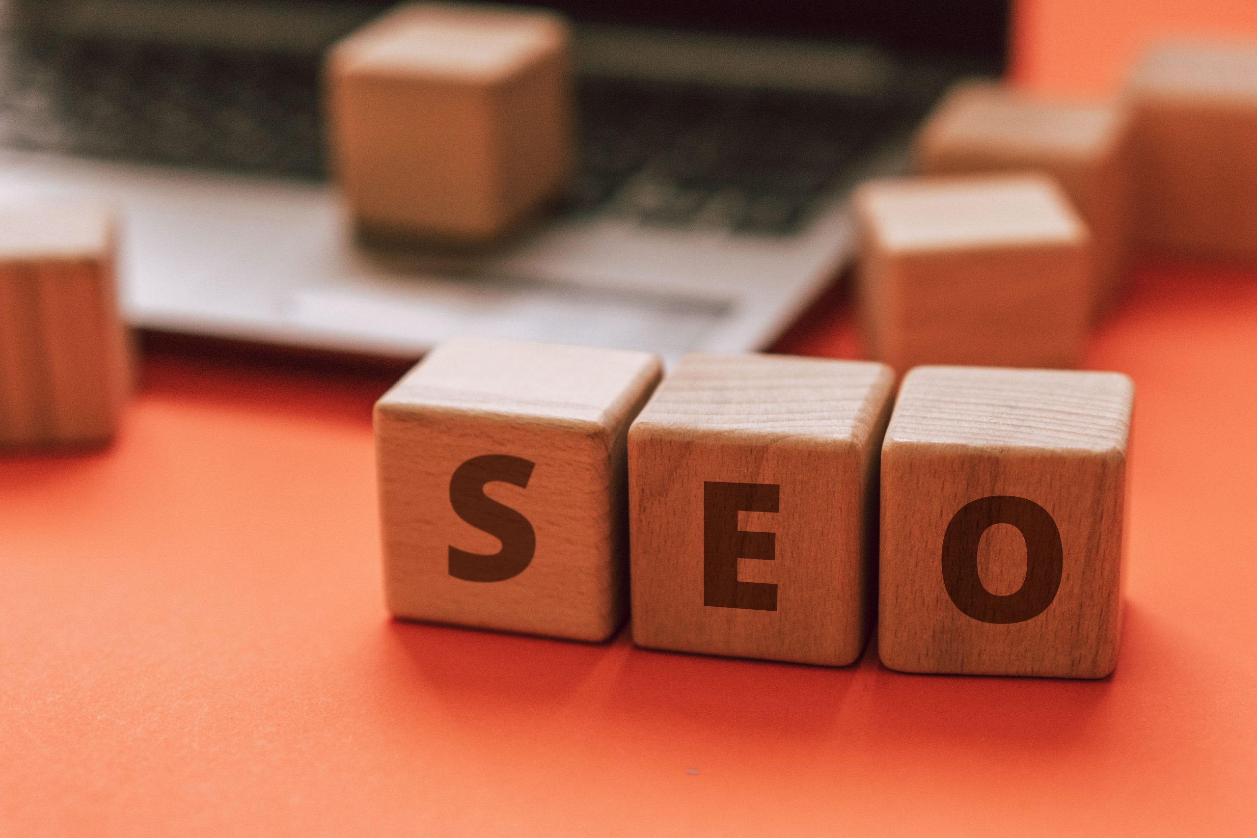 Como o conteúdo duplicado impacta o SEO?