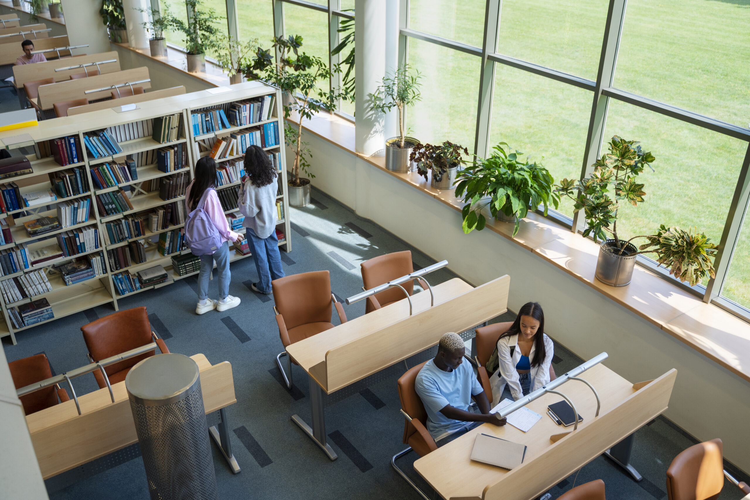 Como as parcerias entre universidades e indústrias podem fomentar inovação